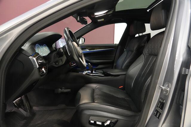BMW 5-SERIE 540i High Executive M-Sport | Pano | Bowers & Wilkens | Nachtzicht | Schermen Achter | Trekhaak | Memory | ACC |