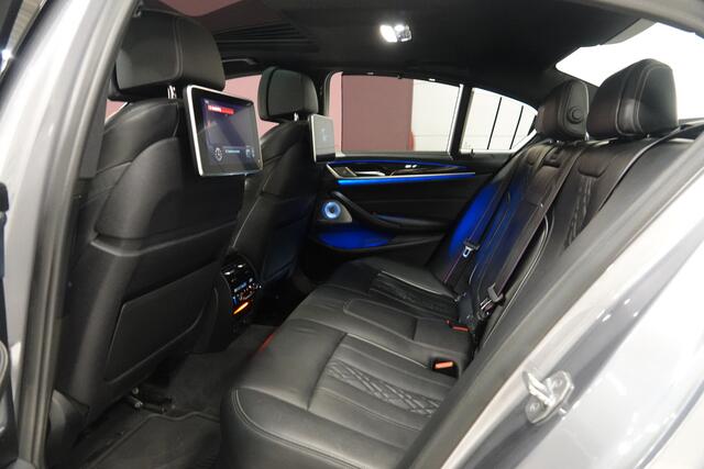 BMW 5-SERIE 540i High Executive M-Sport | Pano | Bowers & Wilkens | Nachtzicht | Schermen Achter | Trekhaak | Memory | ACC |