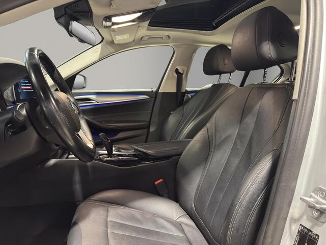 BMW 5-SERIE 530e iPerformance eDrive Edition | Leder | Schuif-/Kanteldak | Camera | Sfeerverl |