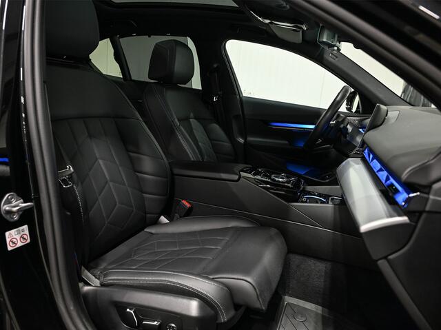 BMW 5-SERIE 550e xDrive M Sport pro · Adaptive Suspension · Iconic Glow · M Sport Brake · Shadowline Lights · Panorama dak · Comfort Seats · 4 Zone Climate · Ambiance Light · Adaptive Led · B&W Sound · Driving Assistant Professional