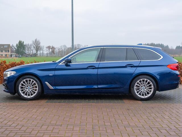 BMW 5-SERIE Touring 530i High Executive | Volleder | Pano | Luchtvering | Etc.