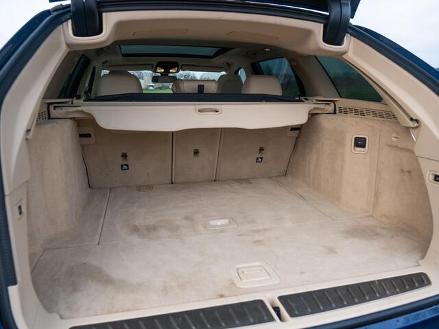 BMW 5-SERIE Touring 530i High Executive | Volleder | Pano | Luchtvering | Etc.