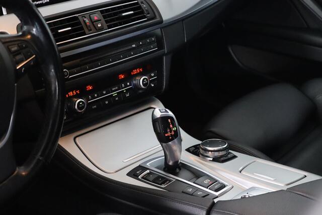 BMW 5-SERIE Touring 520xd High Executive, Nieuwe APK! Xenon, Cruise Control, Stoelverwarming, Lederen Bekleding, Trekhaak