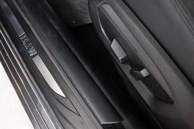 BMW 5-SERIE Touring 520xd High Executive, Nieuwe APK! Xenon, Cruise Control, Stoelverwarming, Lederen Bekleding, Trekhaak