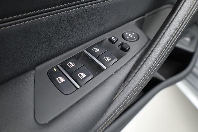 BMW 5-SERIE Touring 530d xDrive M Sport | Dig. Cockpit | Shadow Line | Elek. Trek. | HarmanKardon | Leder | Adapt. Cruise | Nav+CarPlay | 360*+PDC | Elek. Klep | Stoelverw. | Sfeerverlichting | LED V