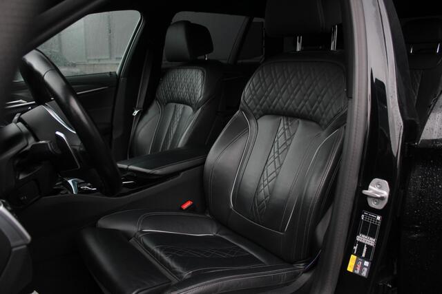 BMW 5-SERIE Touring 530e xDrive M-sport | Panorama-dak | Comfort Stoelen | Harman & Kardon | Cruise Control Adaptief | Sfeerverlichting | Electrische Achterklep
