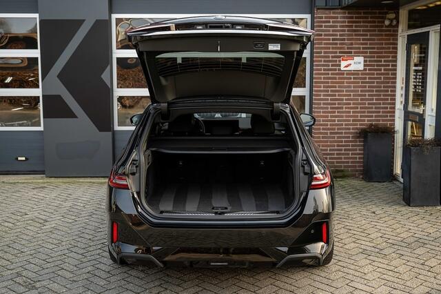 BMW 5-SERIE 530e xDrive M Sport Pro | Driving Ass. Prof. | Harman/Kardon | Camera | Elek. trekhaak | Adap. led | 19' Inch |