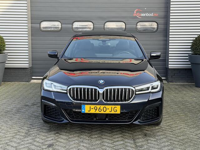 BMW 5-SERIE 540d xDrive High Executive M-Sport | Panoramadak | 360* Camera | DAB | Elektrische Trekhaak |