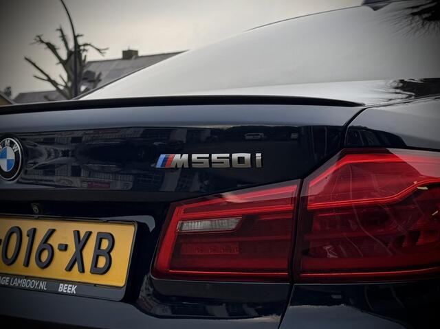 BMW 5-SERIE M550i xDrive High Executive 360 Softclose Massage Trekhaak Stoel