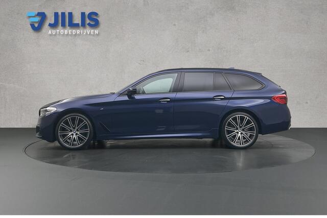 BMW 5-SERIE Touring 540i M-sport | Org. NL | Panoramadak | Head-up | Lederen bekleding | Stoelverwarming | LED
