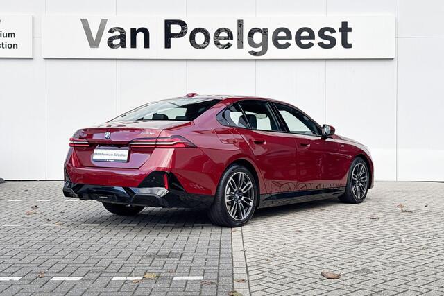 BMW 5-SERIE Sedan 530e M Sport |