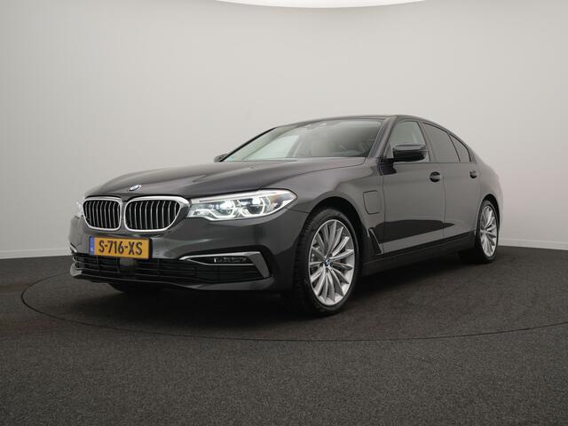 BMW 5-SERIE 530e iPerformance High Executive - RIJKLAARPRIJS - Plug-in Hybride - Achteruitrijcamera - Apple Carplay - Android Auto - Head-Up Display - Stoel- en Stuurverwarming!