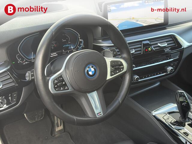 BMW 5-SERIE Touring 530e High Executive M-Sport LCI Trekhaak 1700kg Laserlicht | Head-Up | Harman/Kardon | Panoramadak | Adaptive Cruise Control