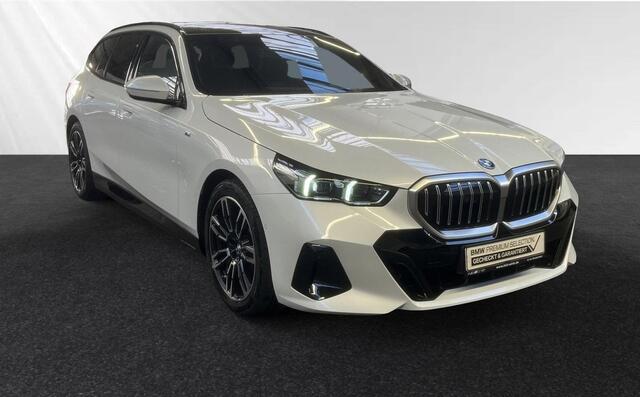 BMW 5-SERIE Touring 530e M Sport Edition