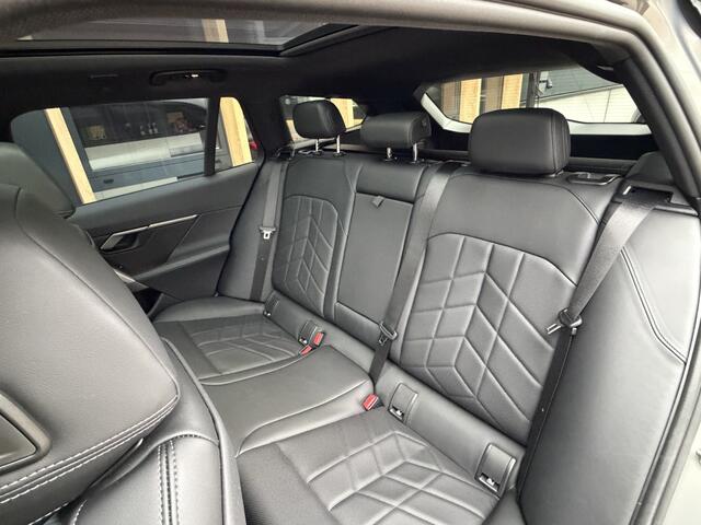 BMW 5-SERIE Touring 530e M Sport Edition