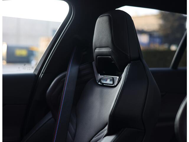 BMW 5-SERIE Touring 550e xDrive | Frozen - Pano - Trekhaak