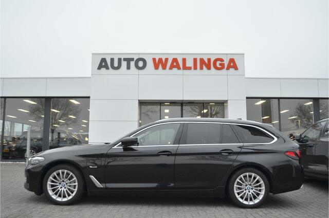 BMW 5-SERIE Touring 530e Leer | Head Up | Stuur-Stoelverw v+a | Adapt Cr | Sfeerverl.| Dealer onderhouden!