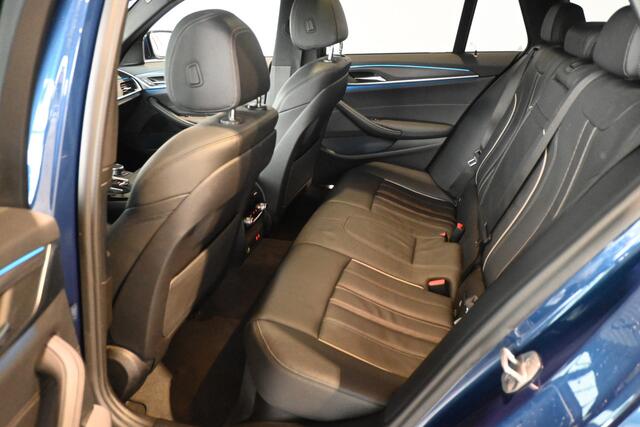 BMW 5-SERIE Touring 530e xDrive Business Edition Plus M-Pakket Panoramadak Head Up Laser-LED Adaptieve cruise Inruil Mogelijk!