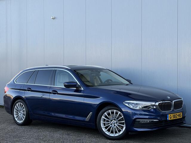 BMW 5-SERIE Touring 520i High Executive Edition Trekhaak/Leer/Apple Carplay.
