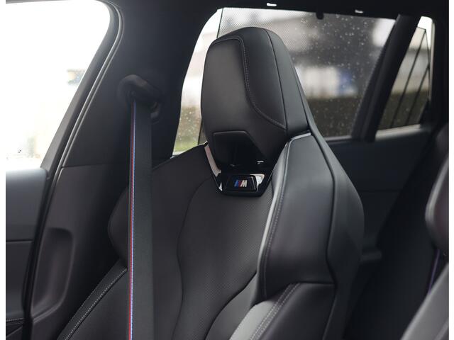 BMW 5-SERIE Touring 550e xDrive | Pano - Trekhaak - Bow&Wil