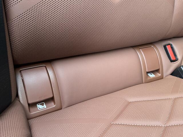 BMW 5-SERIE 550e xDrive | M Sportpakket Pro | 21inch | HUD | B&W | Panorama-dak |