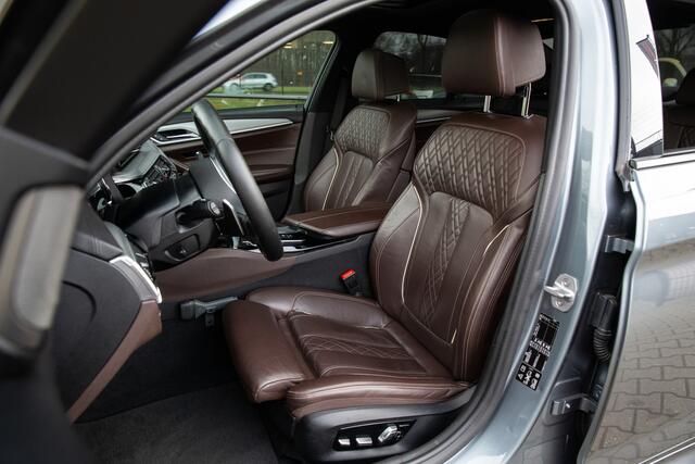 BMW 5-SERIE M550i xDrive M-Sport , 4-wielsturing, Panoramadak, Harman/Kardon, Adap. cruise,