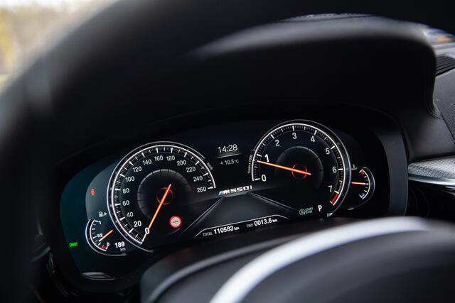 BMW 5-SERIE M550i xDrive M-Sport , 4-wielsturing, Panoramadak, Harman/Kardon, Adap. cruise,