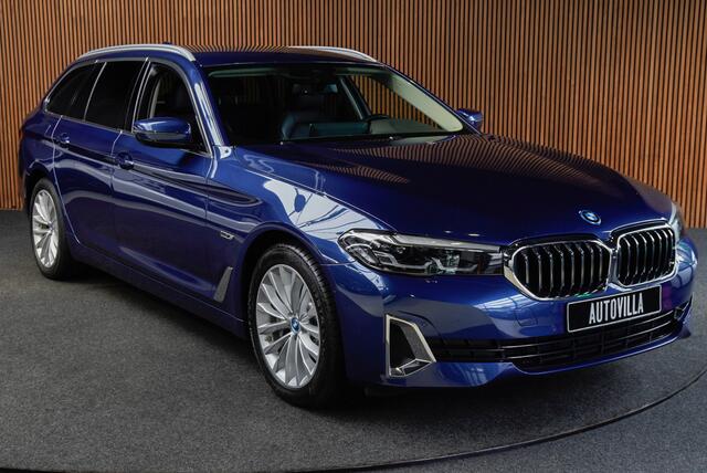 BMW 5-SERIE Touring 530e xDrive Navi Leer Camera PDC Carplay LED Climate voor & achter Elektr. achterklep Virtual Stoelverwarming DAB LM velgen