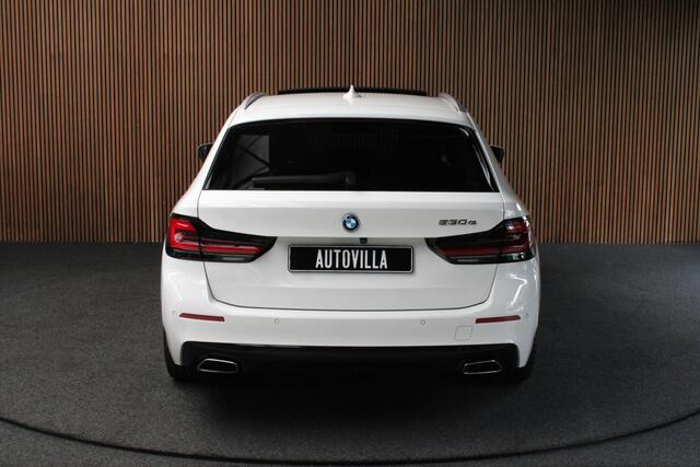 BMW 5-SERIE Touring 530e xDrive Panodak Leder Camera Memory ACC Elektr. achterklep Virtual Carplay LED Stoelverwarming DAB