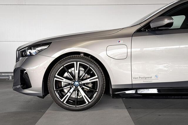BMW 5-SERIE Touring 530e M Sport