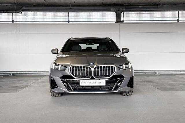 BMW 5-SERIE Touring 530e M Sport