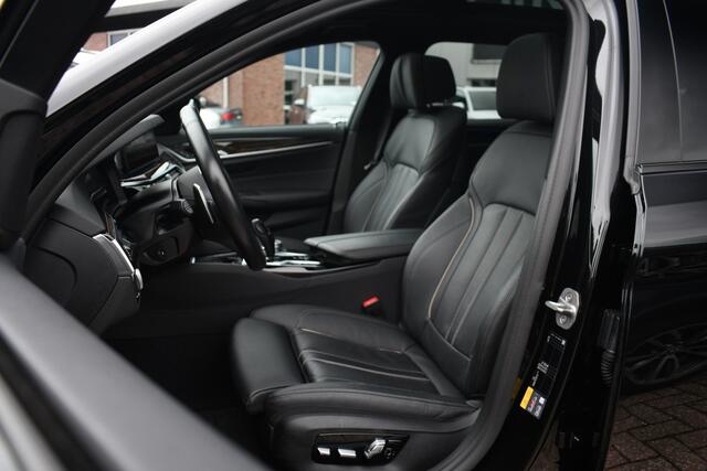 BMW 5-SERIE Touring 530e 292pk M-Sport Pano ACC 360 HUD Laser 4wielbest Comf-stoel