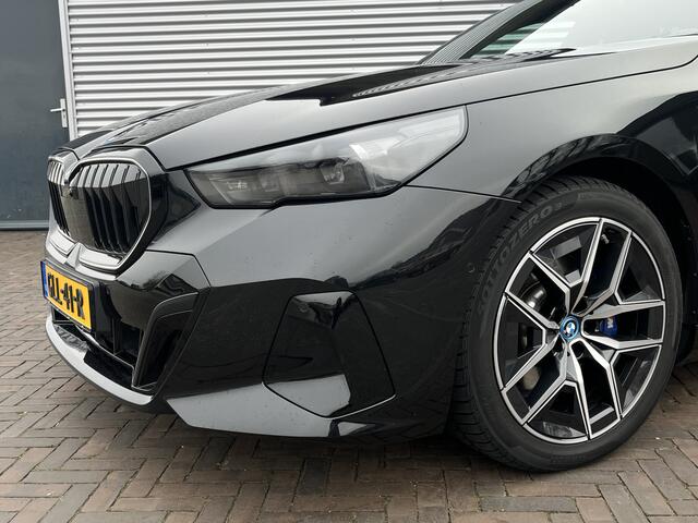 BMW 5-SERIE Touring 530e xDrive VOL VOL
