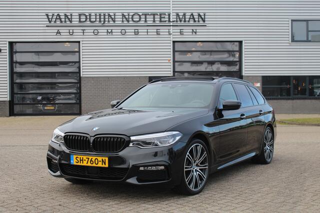 BMW 5-SERIE Touring 520d High Executive / M Sport / Panoramadak / N.A.P.