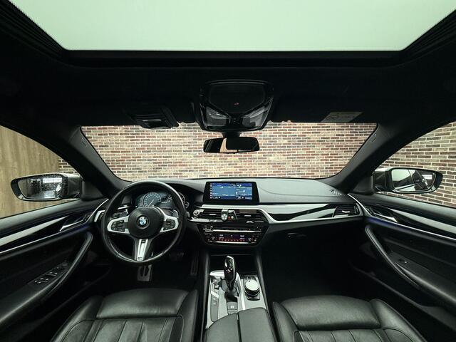 BMW 5-SERIE M550i xDrive High Executive Stoelverwarming & -ventilatie. | Panorama | Elek. memorie stoel