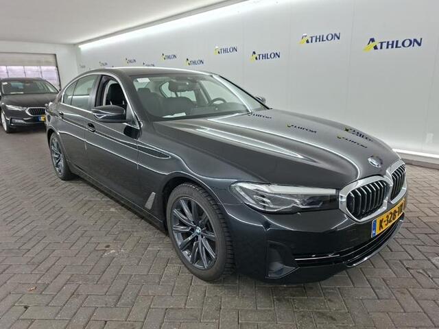 BMW 5-SERIE 520i Aut. Executive Ed. | Navi | Xenon-Led | ECC |