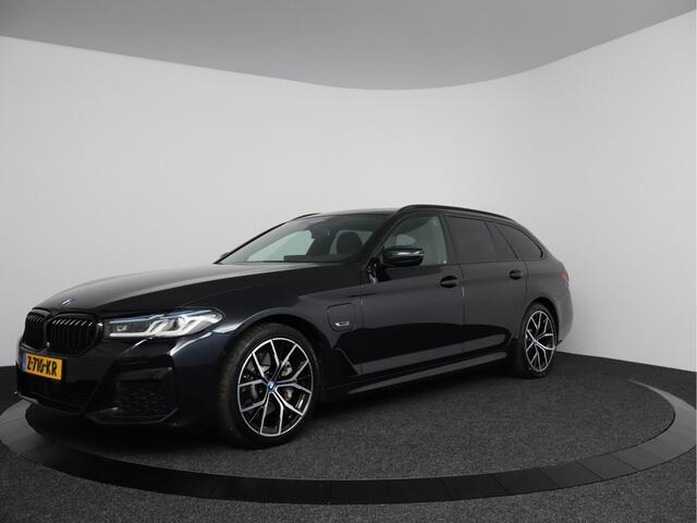 BMW 5-SERIE Touring 530e M-Sport | Laserled | Panoramadak