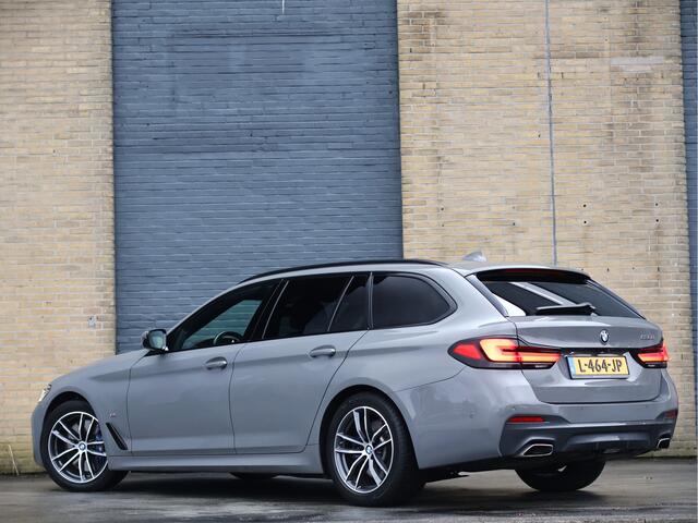 BMW 5-SERIE Touring 530d M Sport | ACC | Leder Sportstoelen | Shadow Line | Haak | Carplay |