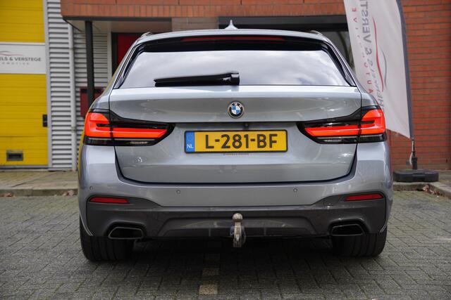 BMW 5-SERIE Touring 530i M-Sport High Executive / BTW / Pano / Trekhaak / Head Up / Harman Kardon / Laser / Comfort Stoel /