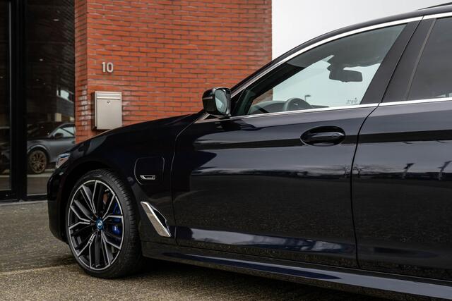 BMW 5-SERIE 545e xDrive 394pk M-Sport CoPilot Laser 15.333km !