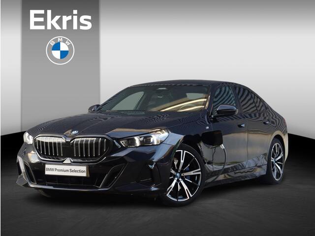 BMW 5-SERIE Sedan 530e | M Sportpakket | Panodak | Head-Up | Harman Kardon | Comfort Access | Stoelventilatie | Parking Assistant Plus | Driving Assistant | 20'' LMV