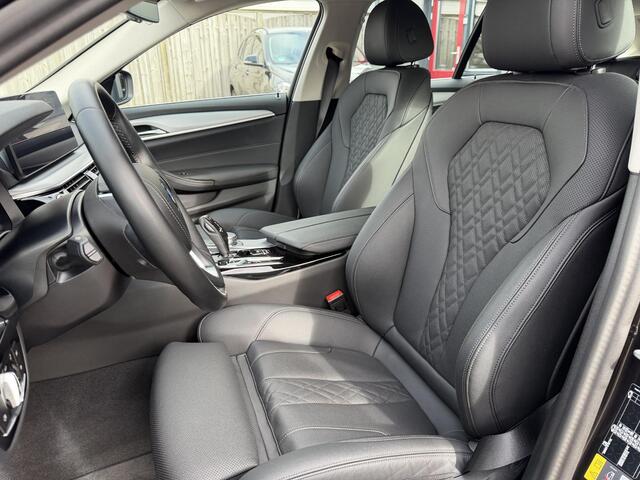 BMW 5-SERIE Touring 530e Org NL 1ste eigenaar ShadowLine