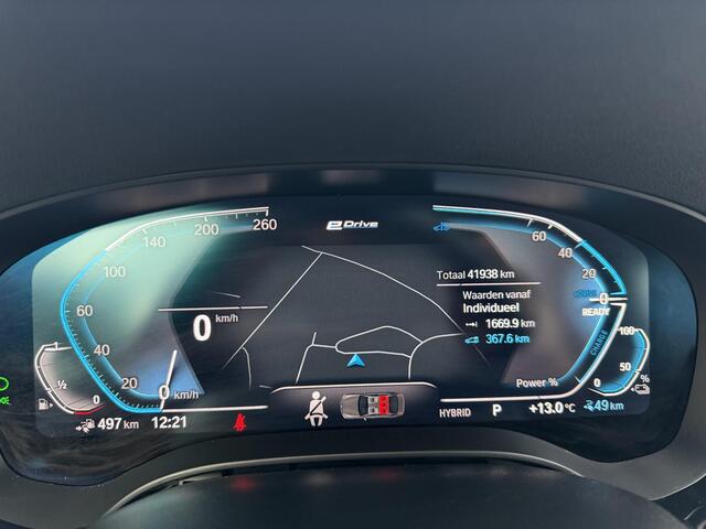 BMW 5-SERIE Touring 530e Org NL 1ste eigenaar ShadowLine