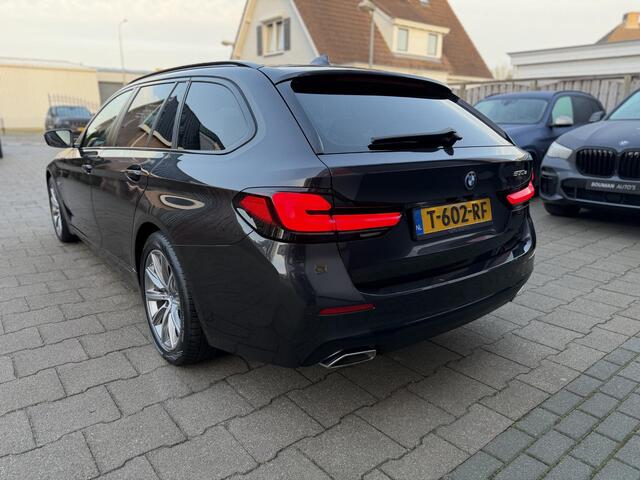 BMW 5-SERIE Touring 530e Org NL 1ste eigenaar ShadowLine