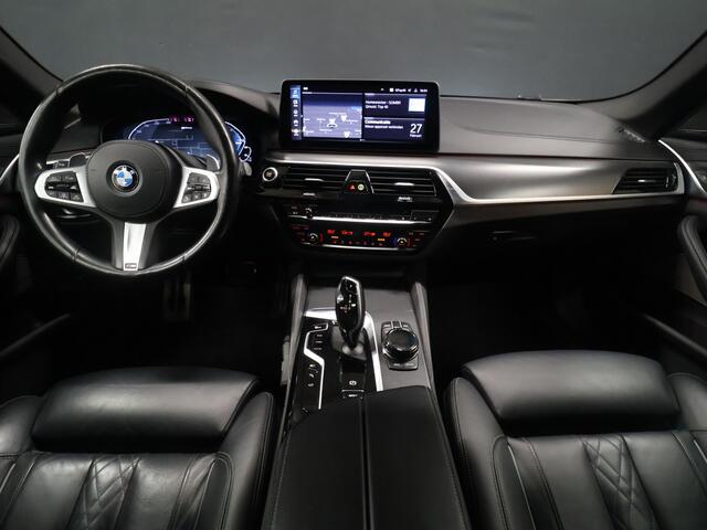 BMW 5-SERIE Touring 530e High Executive M Sport [TREKHAAK UITKLAPBAAR, SCHUIFKANTELDAK, MEMORY SEATS, ADAPTIVE CRUISE CONTROL, APPLE CARPLAY, ANDROID AUTO, HARMAN/KARDON, HUD, 360 CAMERA, NIEUWSTAAT]