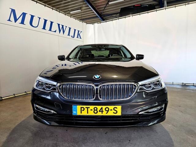 BMW 5-SERIE 530i High Executive / Luxury Line / Camera / NL Auto