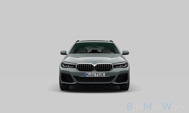 BMW 5-SERIE 530e Touring M-Sport,Pano,Memory,LED,Trekhk elekt,Leer,Camera,Carplay