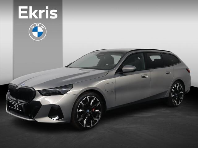 BMW 5-SERIE Touring 550e xDrive | M Sportpakket Pro | Innovation Pack | Travel Pack | Comfort Pack | Panoramadak