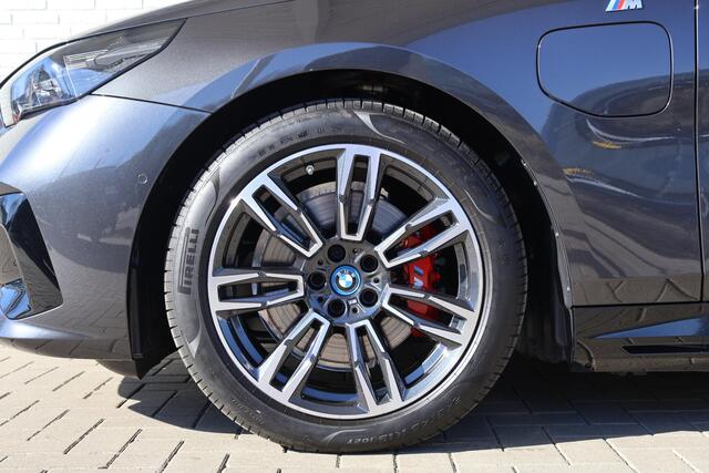 BMW 5-SERIE Touring 530e | M Sport Pro | Driving Assistant Plus | Innovation Pack | Travel Pack