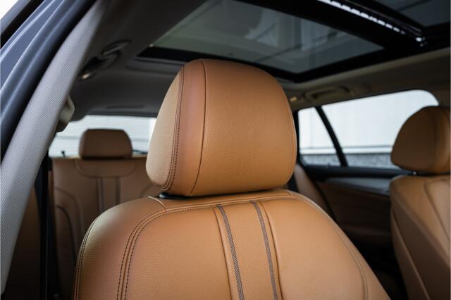 BMW 5-SERIE Touring 530e Panoram / Camera / Leder / Elec stoelen /